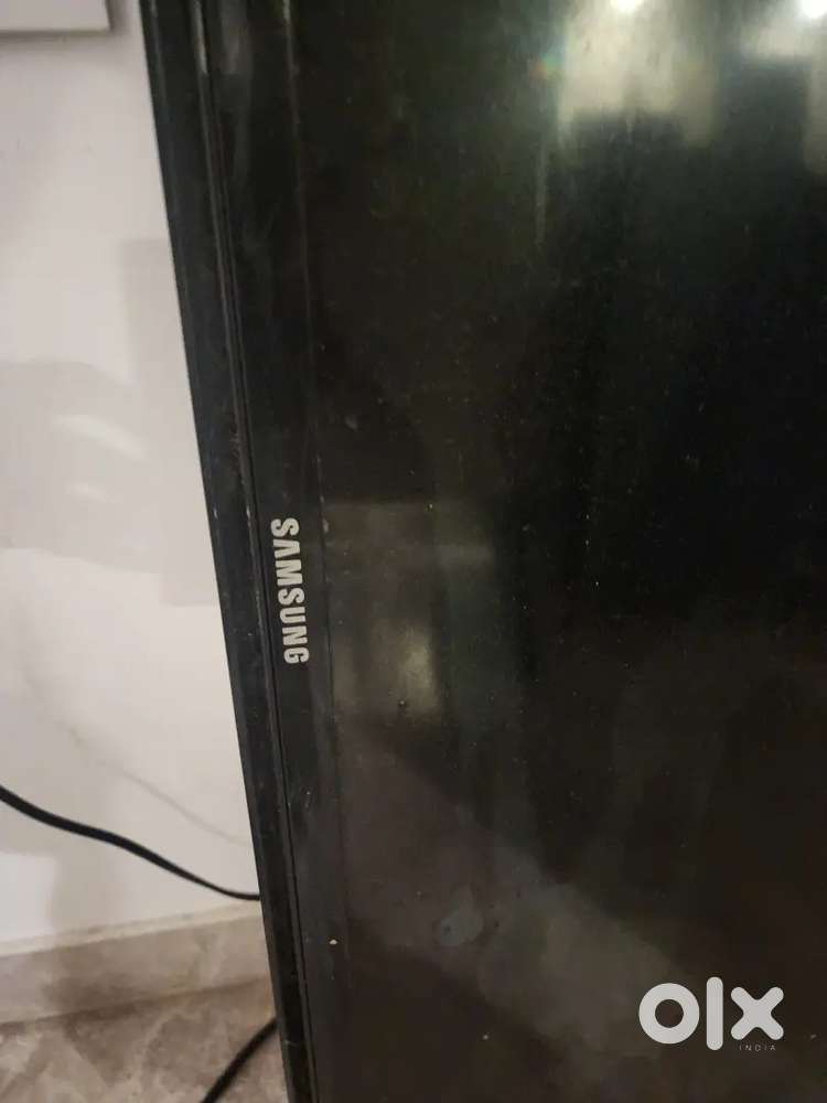Samsung screen broken 46led tv