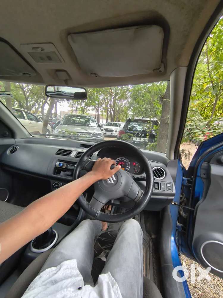 Maruti Suzuki Swift 2006 Petrol 94000 Km Driven