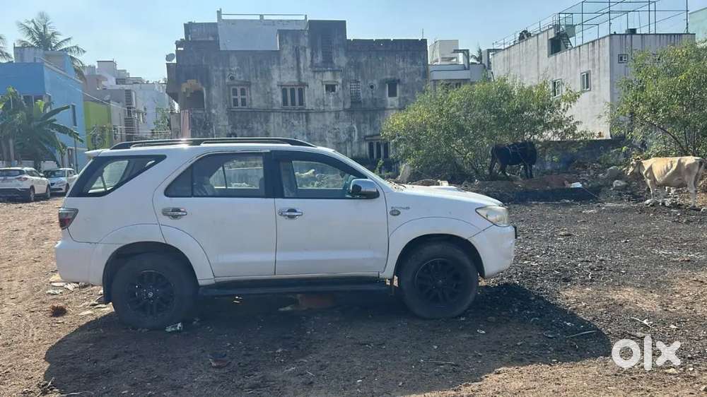 Toyota Fortuner 2011 Diesel 230000 Km Driven