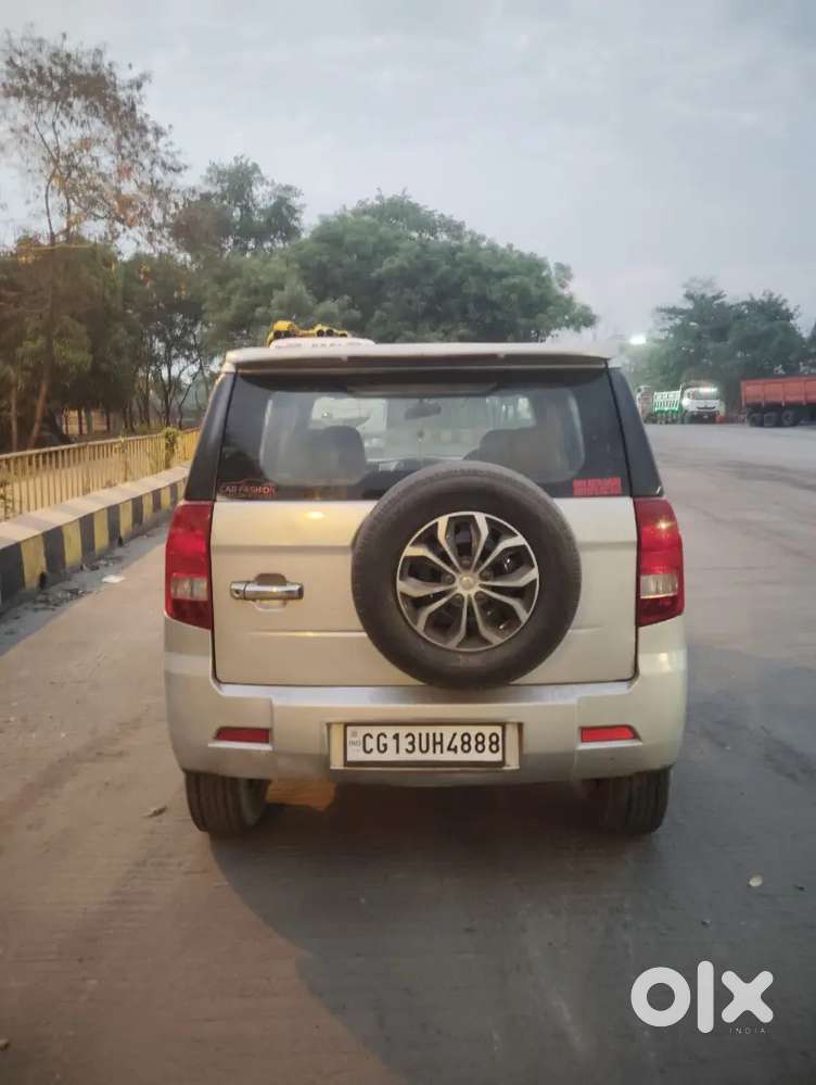 Mahindra Tuv 300 2016