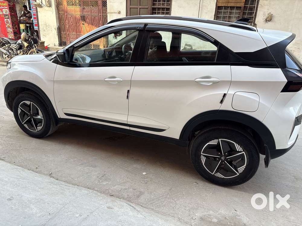 Tata Nexon Creative Plus S 1.2 Revotron Petrol 6 Amt, 2024, Petrol