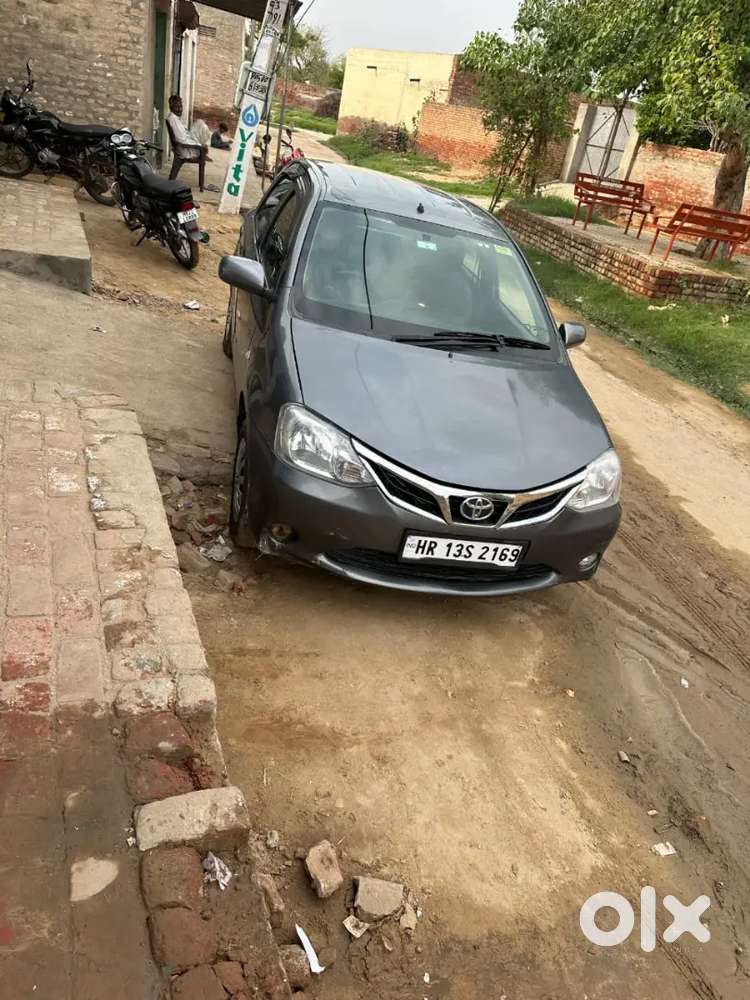 Toyota Etios Liva 2016