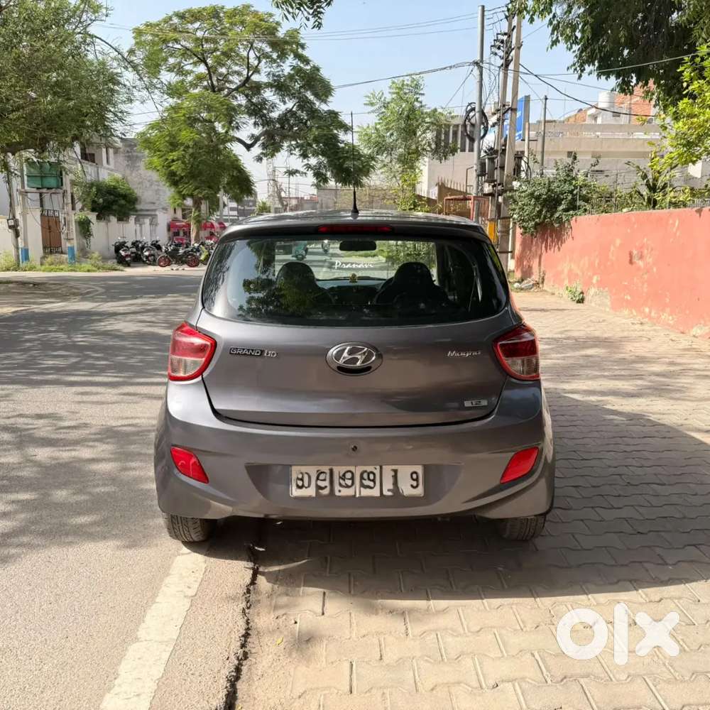 Hyundai Grand I10 2015 Petrol Well Maintained
