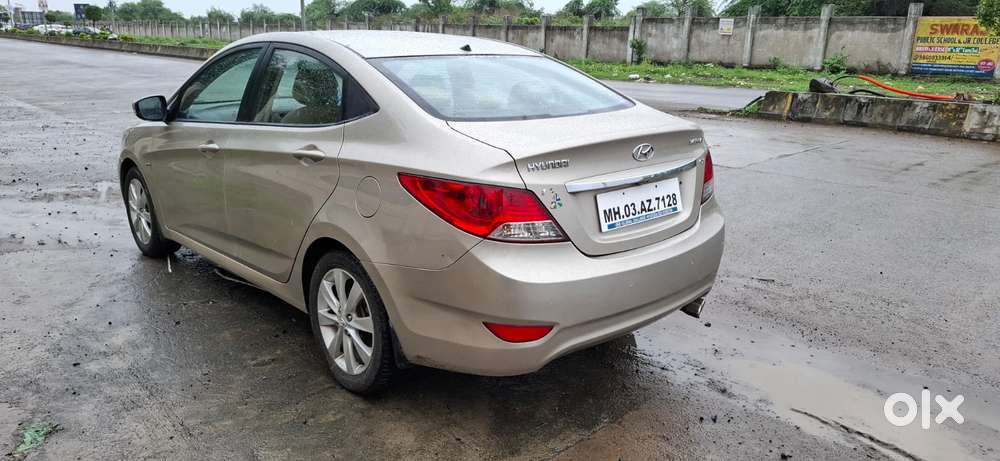 Hyundai Verna Crdi Vgt Sx 1.5, 2011, Petrol