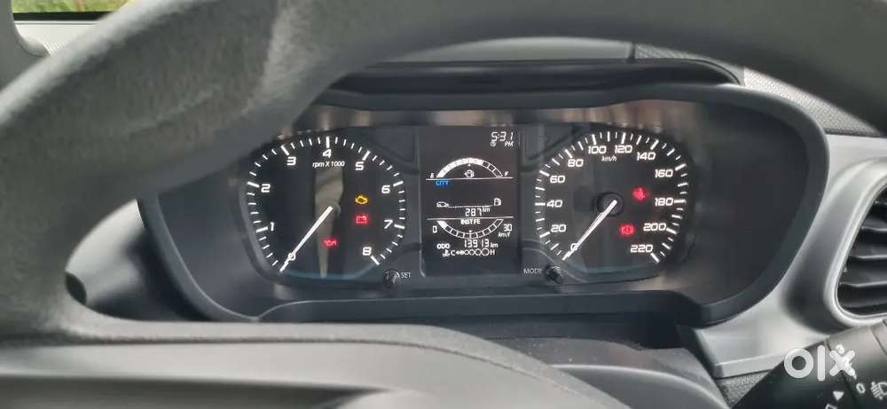 Tata Altroz Xe 2020 Car
