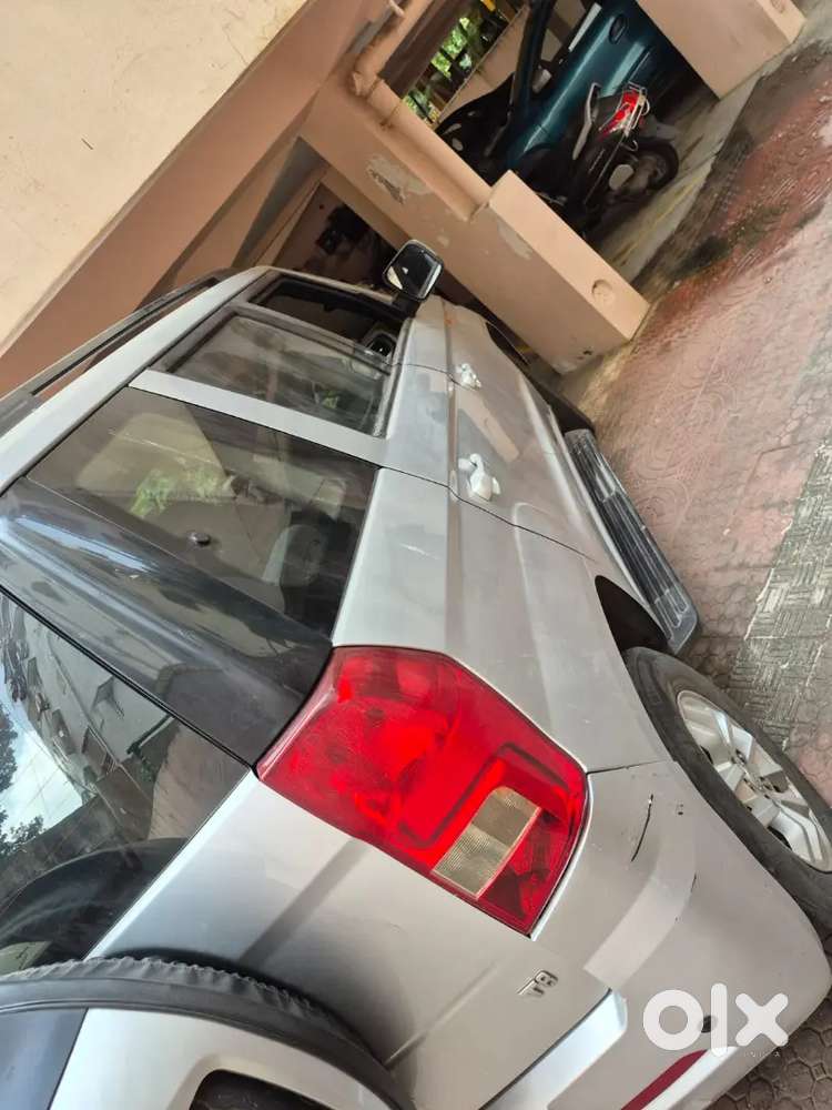 Mahindra Tuv 300 Diesel 2016