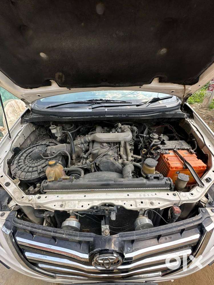 Toyota Innova 2011 Diesel Well Maintained