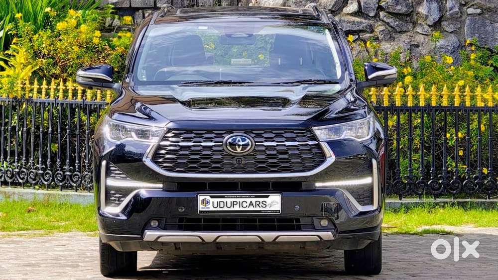 Toyota Innova Hycross 2.0 Zx (o) Hybrid 7 Str, 2025, Petrol