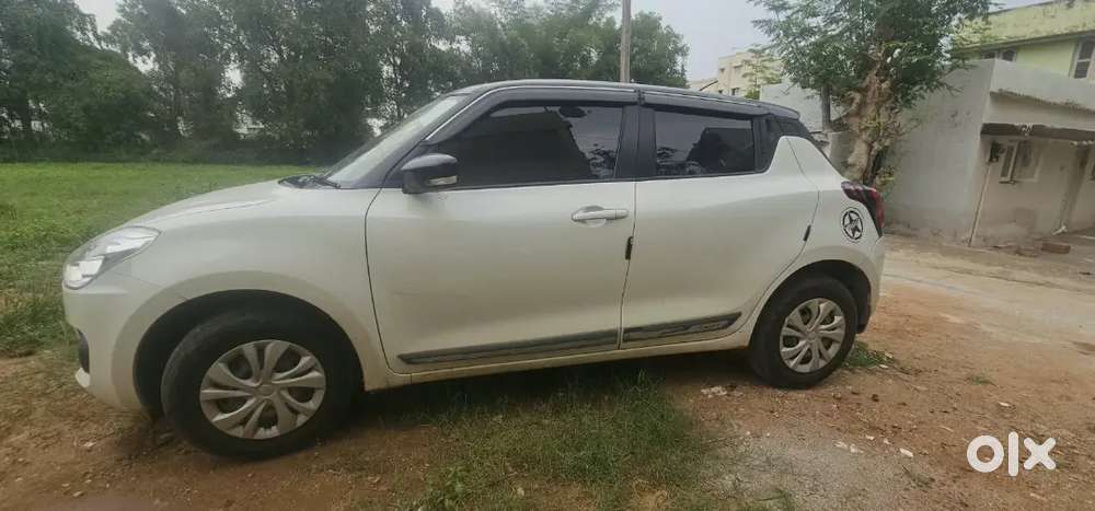 Maruti Suzuki Swift Vxi 2021