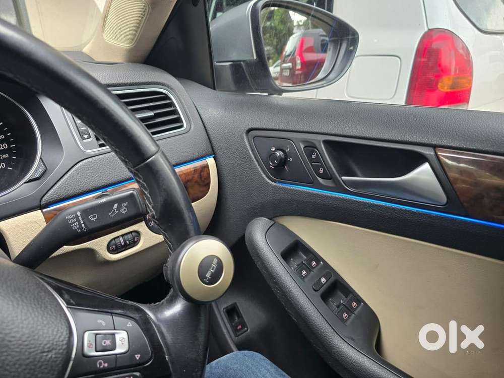 Volkswagen Jetta With 4 Lakh+ Modifications For Sale