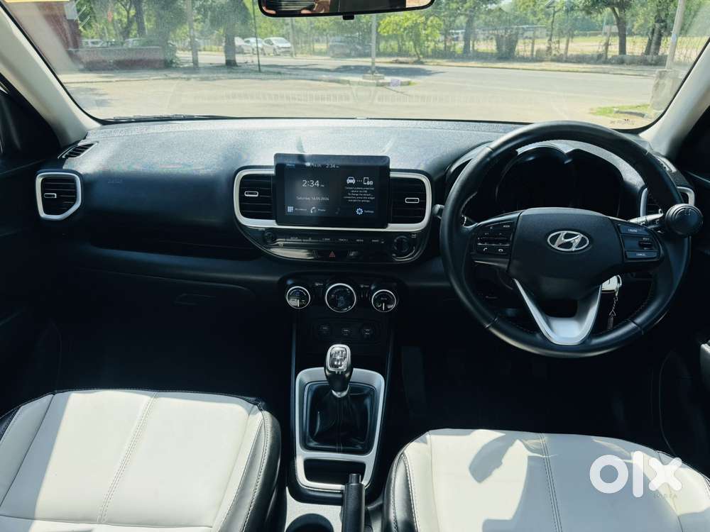 Hyundai Venue Sx (o) Mt 1.5 Diesel, 2020, Diesel