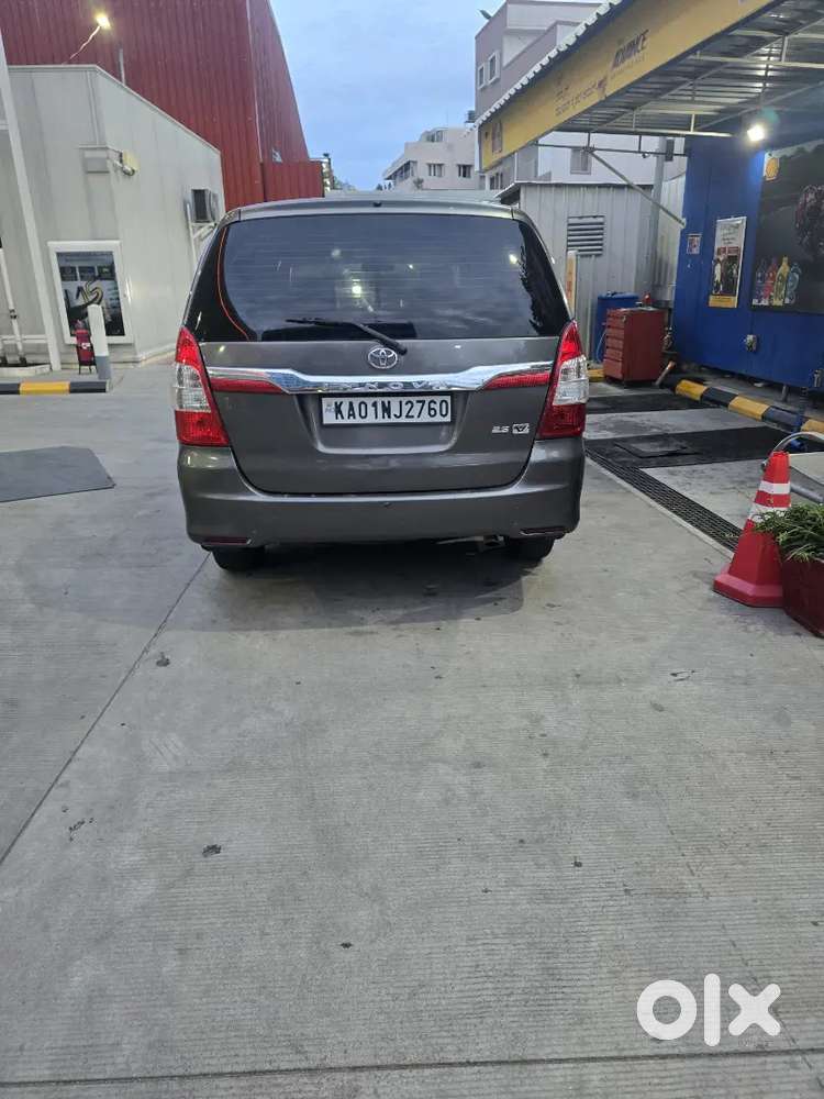 Toyota Innova 2013 V Varshan 2.5