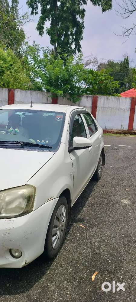 Toyota Etios 2015 Petrol 130000 Km Driven