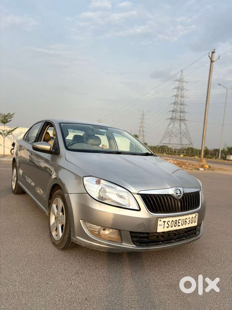 Skoda Rapid 1.5 Elegance Tdi Mt, 2015, Diesel