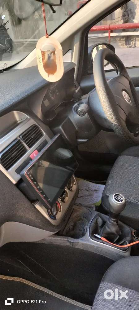Fiat Grande Punto 2010 Petrol 71000 Km Driven