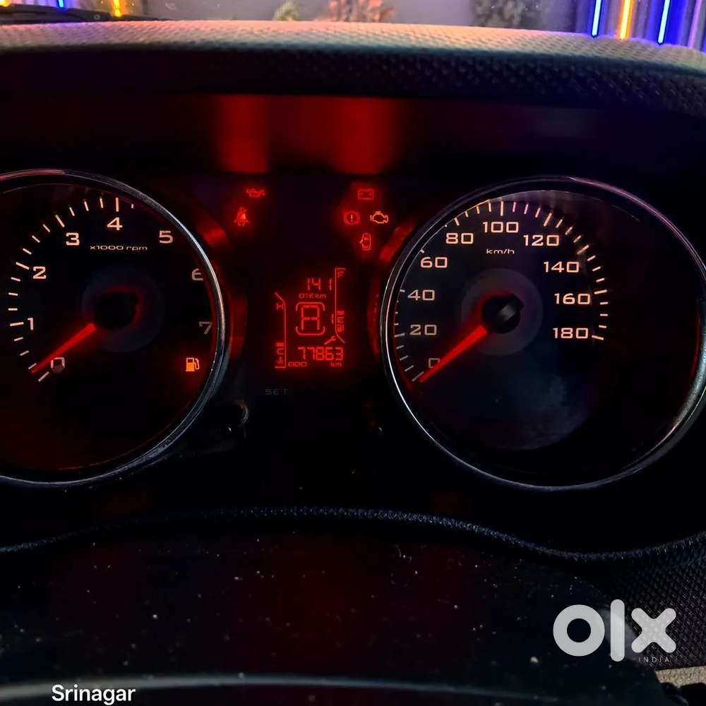 Mahindra Tuv 300 T8 Amt (automatic), 2017, Diesel