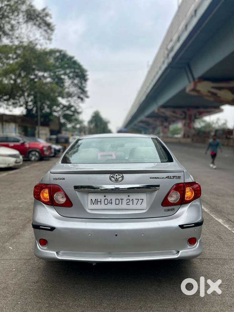 Toyota Corolla Altis 2010