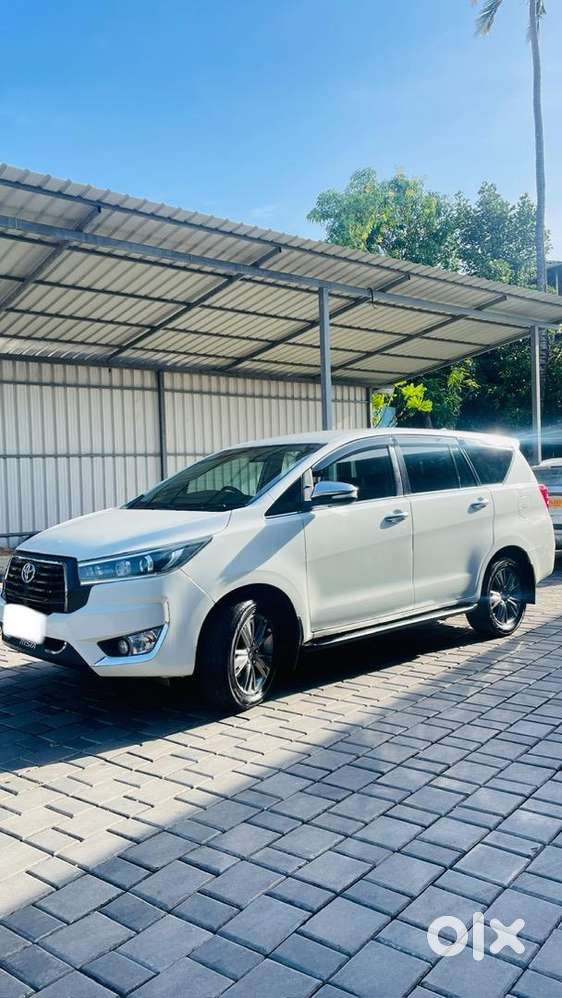 Kl 01 Toyota Innova Crysta 2016 2.8 Z Automatic Diesel Well Maintained