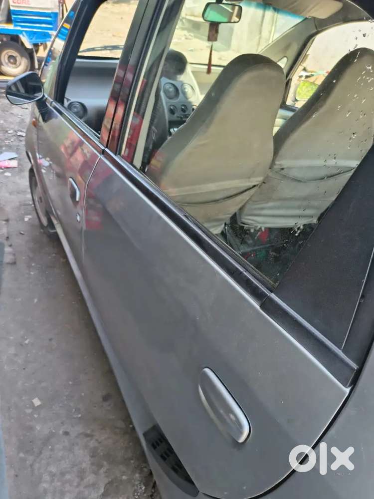 Tata Nano Lx Cng 2010 Model