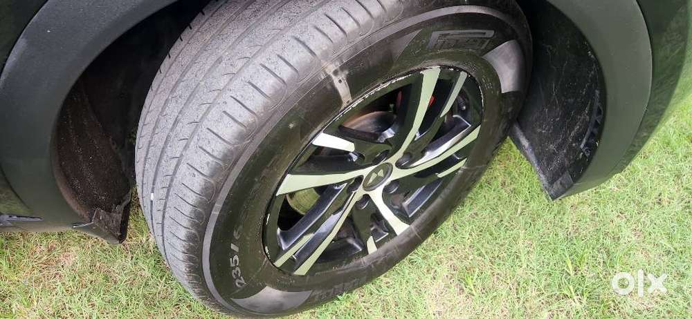 Mahindra Xuv700 2.2 Ax 5 Diesel Mt 7 Str, 2024, Diesel