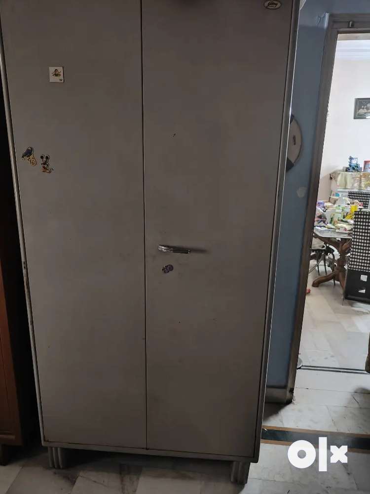Steel Almirah Buy Sell Used Furniture in Gurgaon OLX