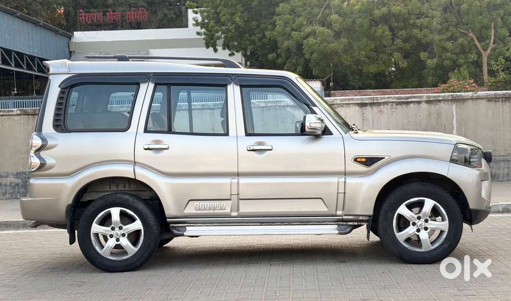 Mahindra Scorpio S4, 2015, Diesel