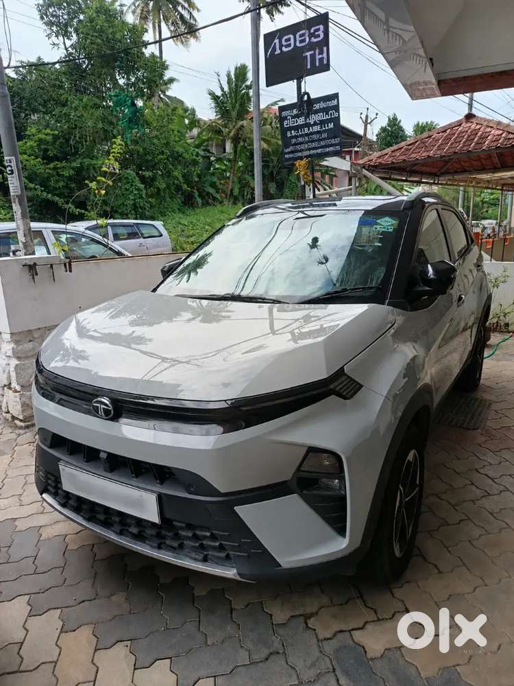 Tata Nexon 1.2 Revotron 2025 Manual