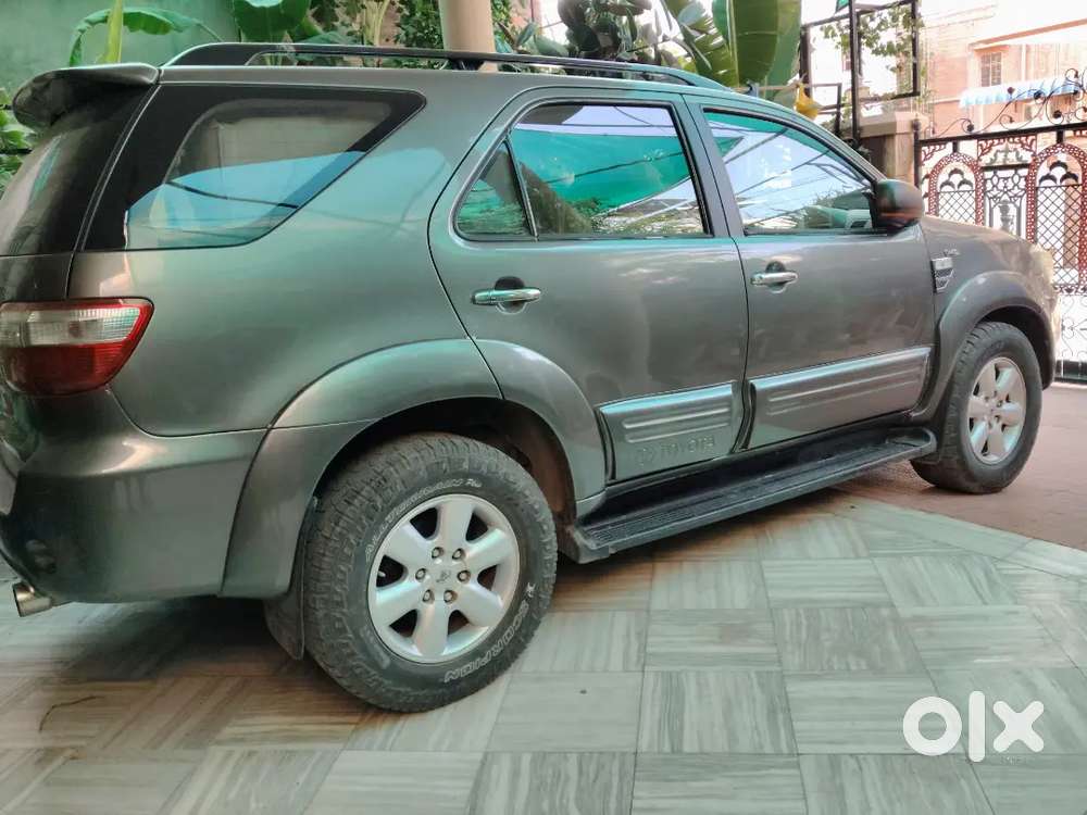 Toyota Fortuner 2010 Diesel Well Maintained
