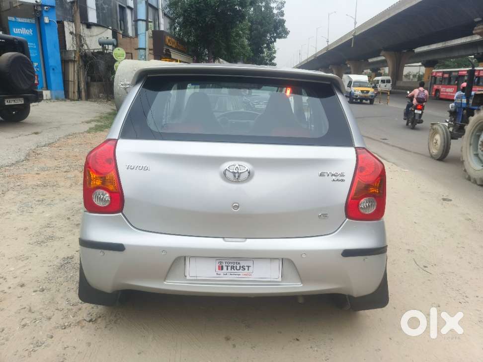 Toyota Etios Liva 2011-2012 G, 2012, Petrol