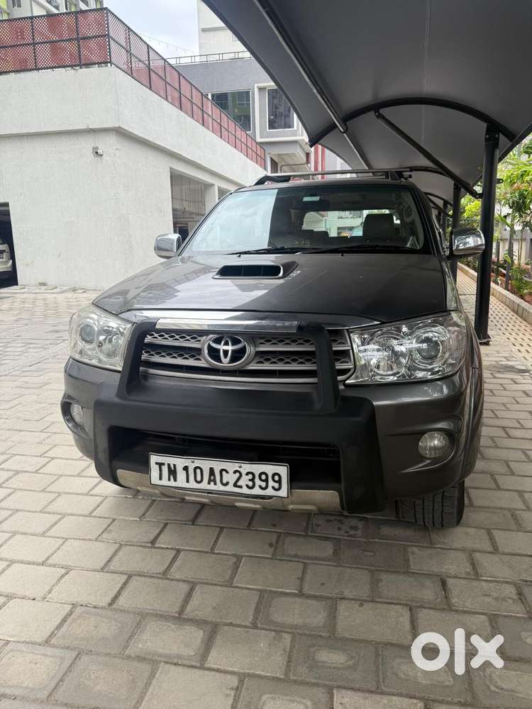 Toyota Fortuner 4x4 At, 2011, Diesel