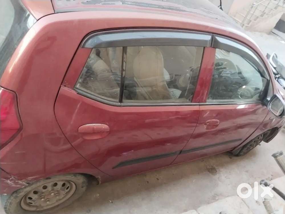 Hyundai I10 2011 Cng & Hybrids 107000 Km Driven