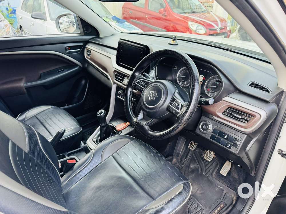 Maruti Suzuki Brezza 1.5 Zxi Smart Hybrid, 2023, Petrol
