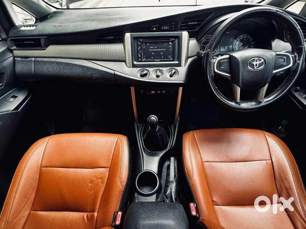Toyota Innova Crysta 2.4 G Mt, 2017, Diesel