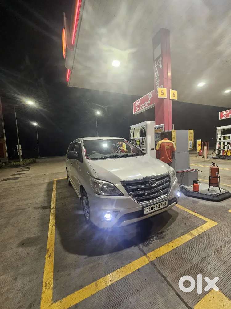 Toyota Innova 2007 Diesel 260000 Km Driven