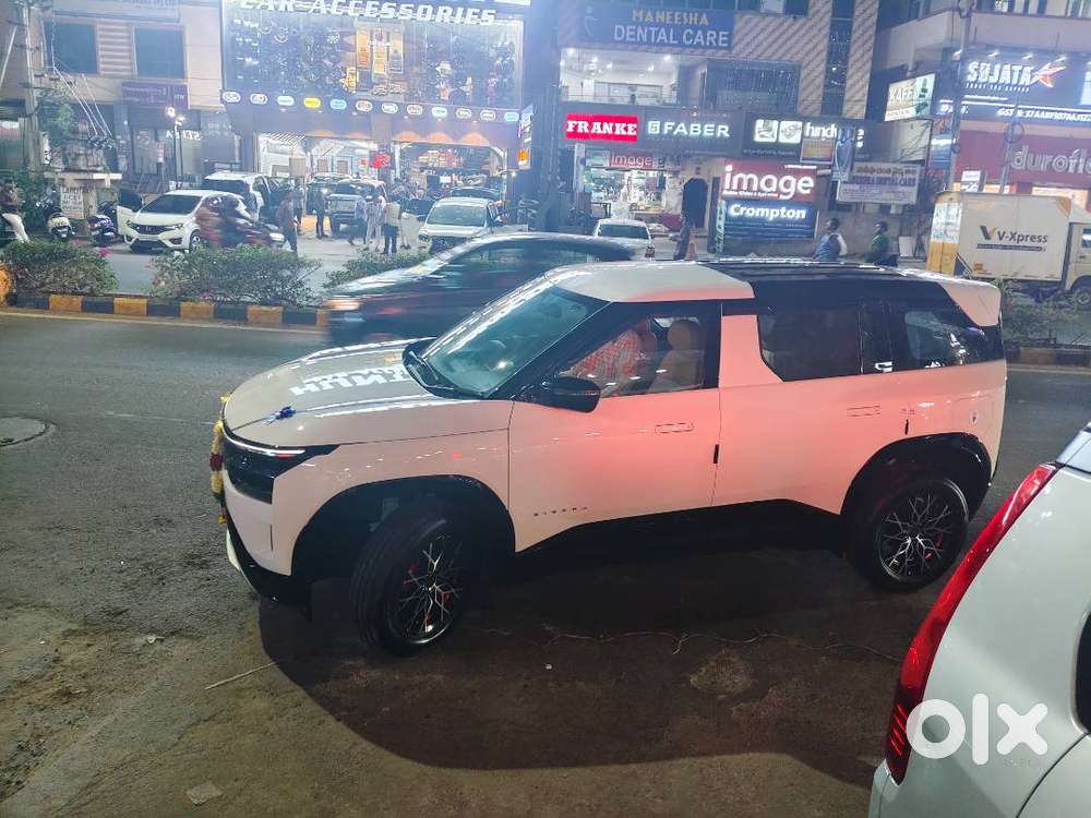 Tata Sierra Smart Plus With High End Alloys And Interior