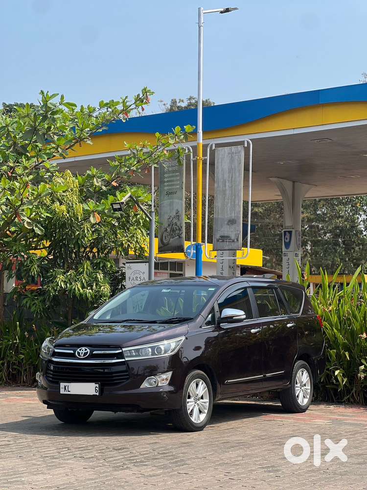 Toyota Innova Crysta 2.8 Z, 2016, Diesel