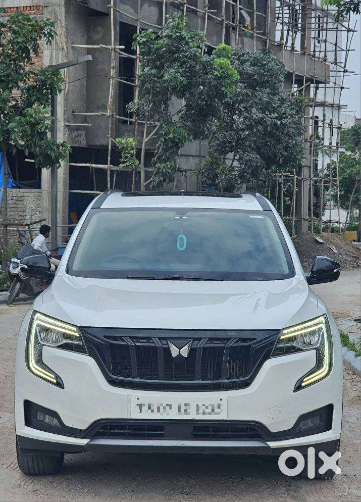 Mahindra Xuv700 2.0 Ax 5 Petrol At Str, 2022, Petrol