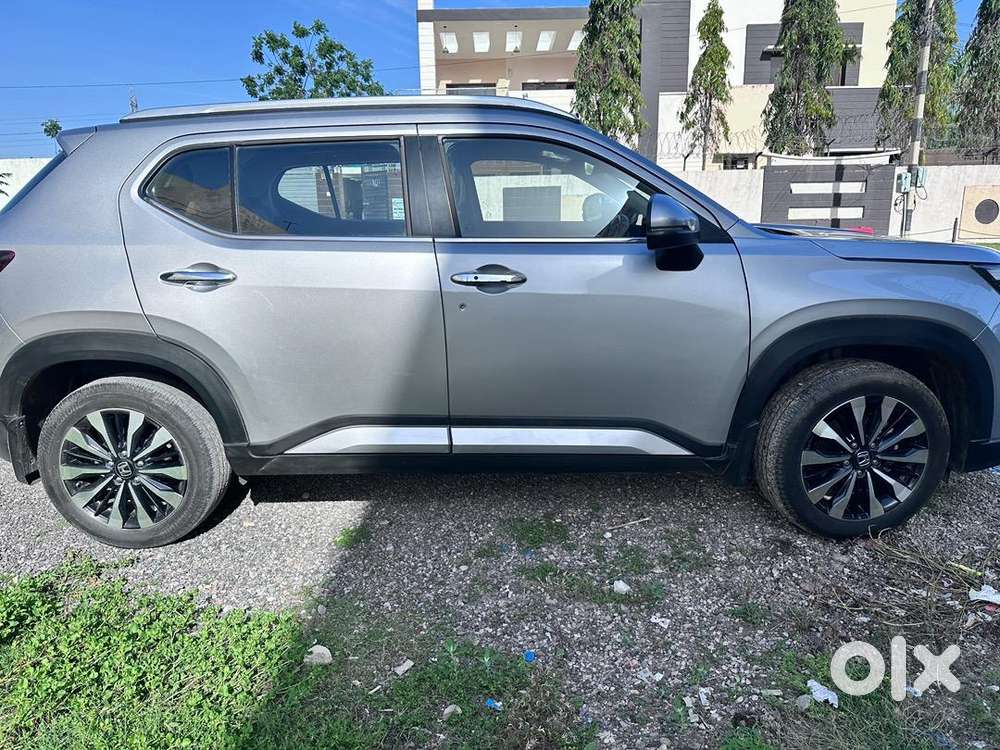 Honda Elevate 2024 Petrol Well Maintained