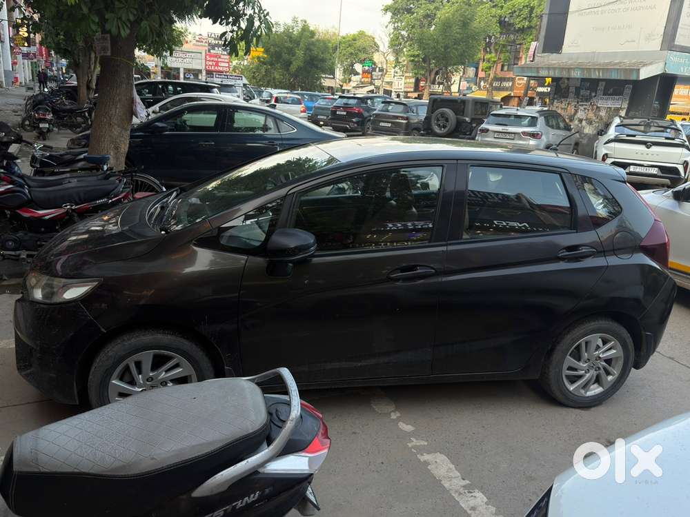 Honda Jazz V Automatic 2017