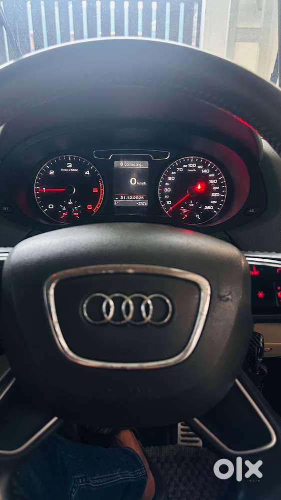 Audi Q3 2015 (white) Diesel Quattro Well Maintained