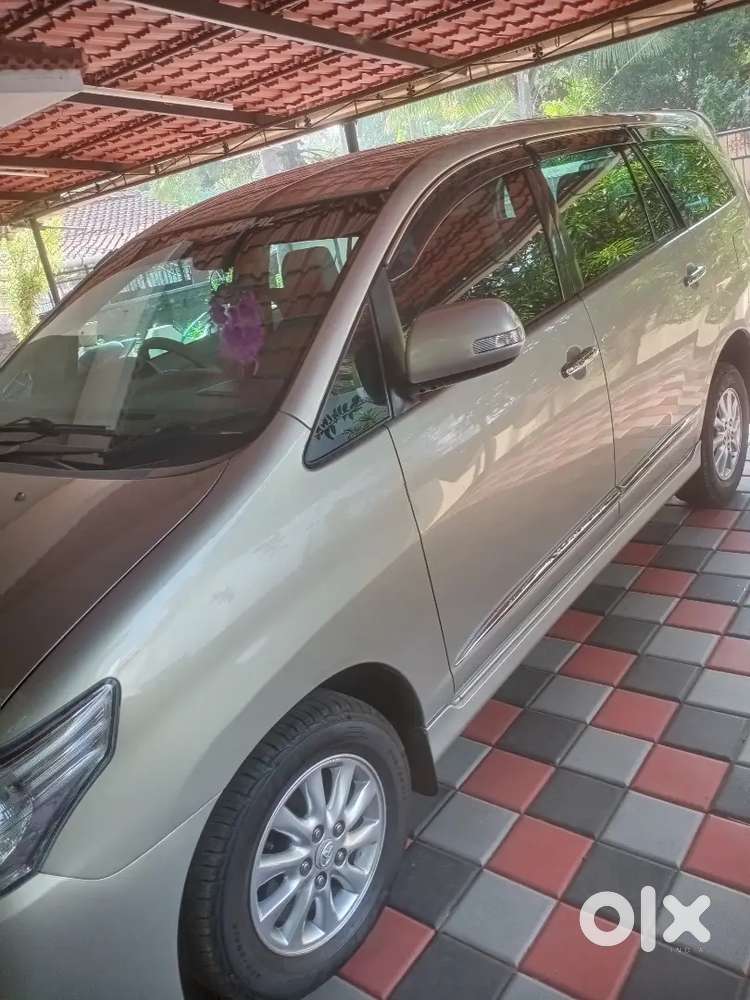 Toyota Innova 2015 Diesel Well Maintained