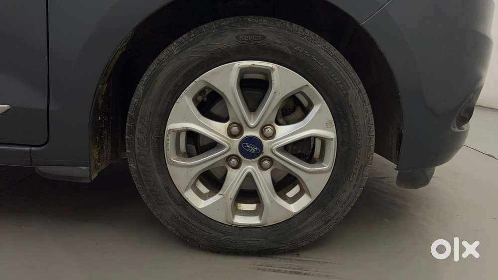 Ford Figo Aspire Titanium, 2017, Petrol