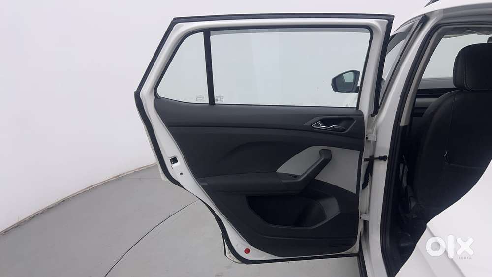 Skoda Kushaq 1.0 Tsi Ambition At, 2023, Petrol