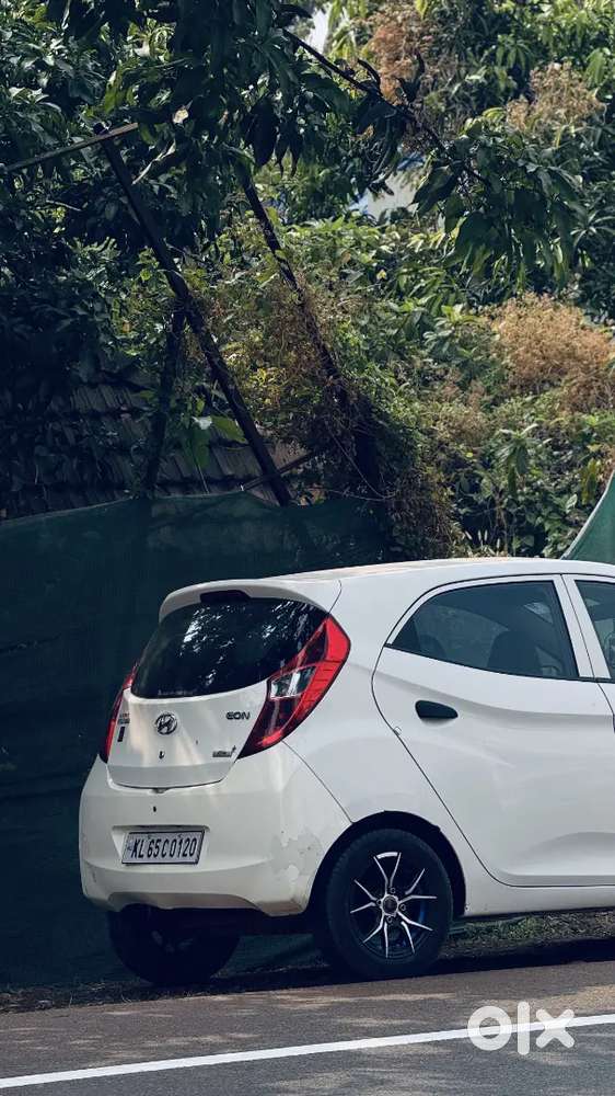 Genuine Condition Stylish Eon