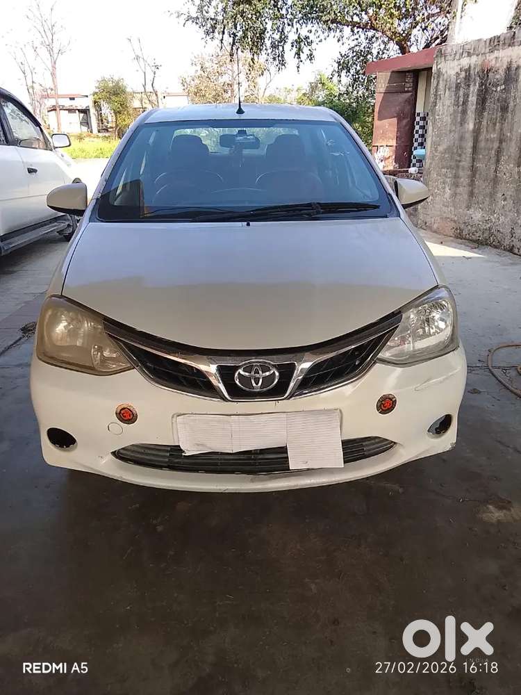 Toyota Etios 2016 Petrol 120000 Km Driven
