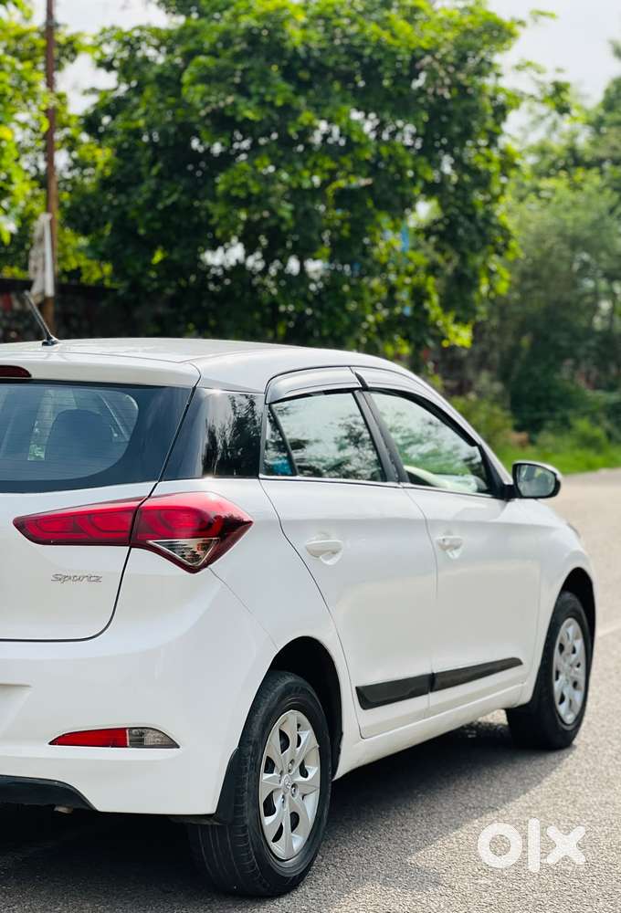 Hyundai I20 Sportz 1.2 Bs-iv, 2017, Petrol