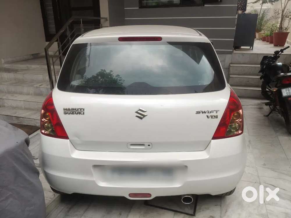 Maruti Suzuki Swift 2011 Diesel Well Maintained ,service Is Done