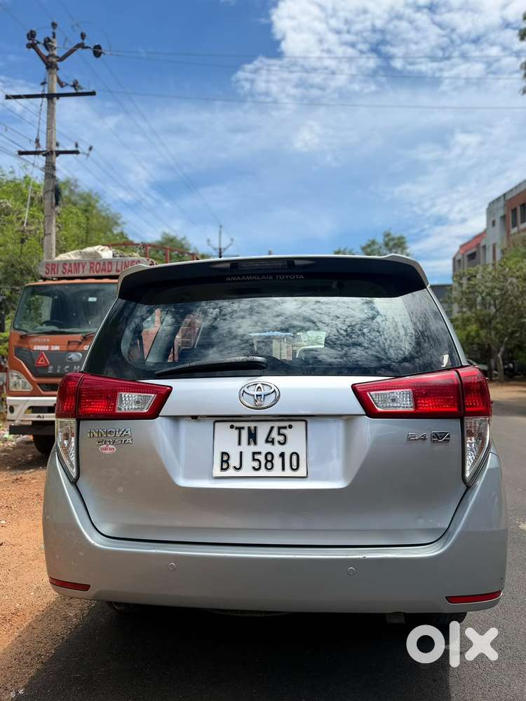 Toyota Innova Crysta 2.4 V 7 Str, 2016, Diesel