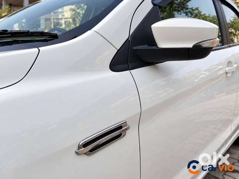 Ford Aspire Titatinium Blu Ti-vct, 2016
