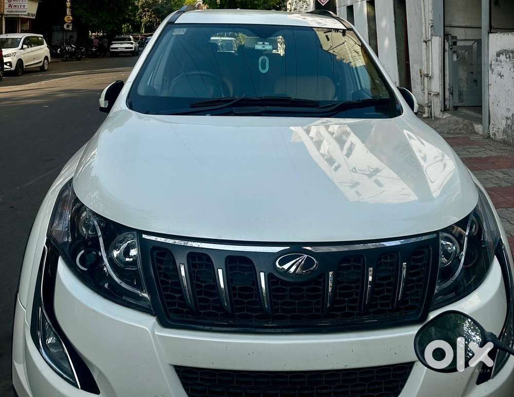 Mahindra Xuv500 2017 Diesel 135107 Km Driven